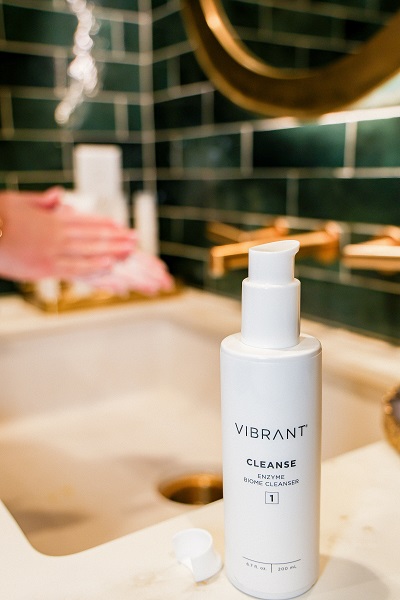 Vibrant Cleanse – Biome Enzyme Cleanser for all skin types